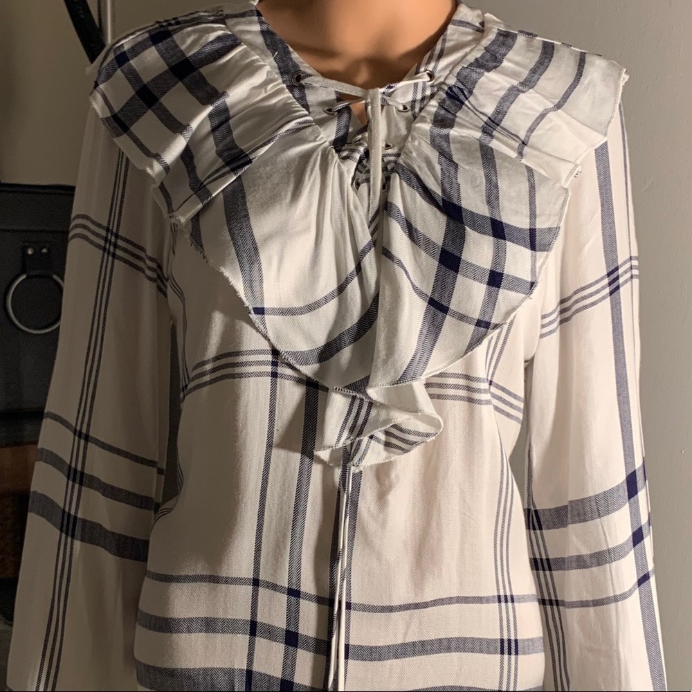 NWT SIGNATURE STUDIO Medium Plaid Blouse